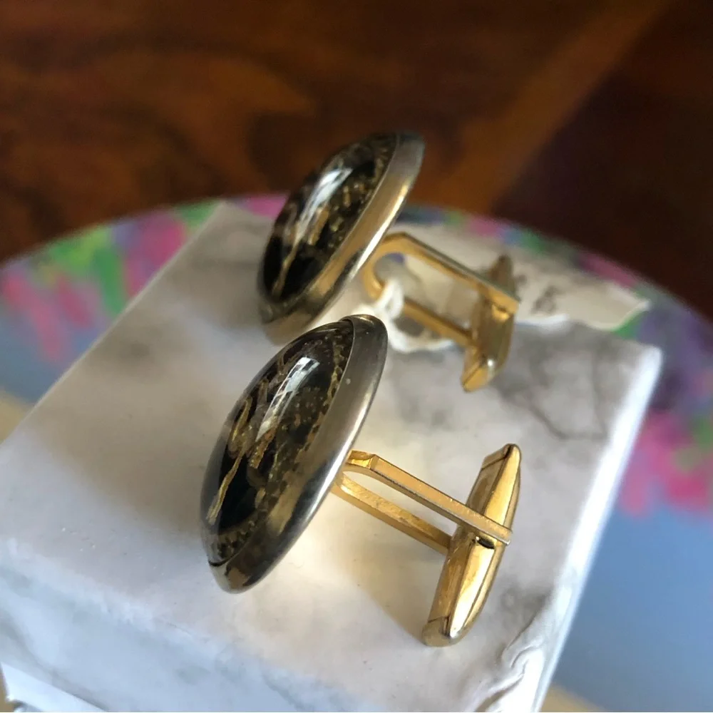 Vintage 60s Sarah Coventry Balinese dancers cuff links